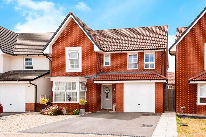 4 Bedroom Detached House For Sale In Gilhespy Way, Westbury, BA13