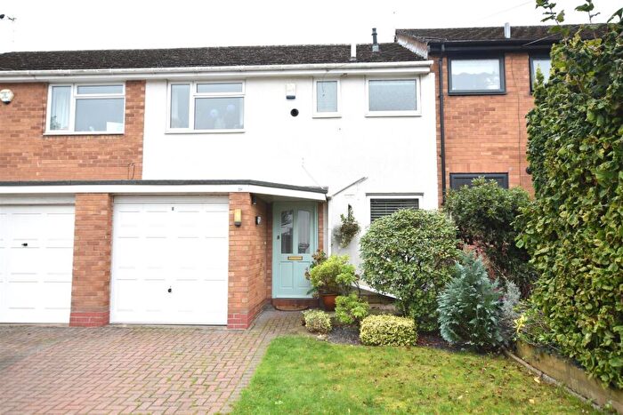 3 Bedroom Town House For Sale In Foxdale Close, Oxton, CH43