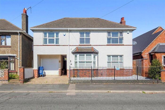 4 Bedroom Detached House For Sale In Neale Avenue, Kettering, NN16