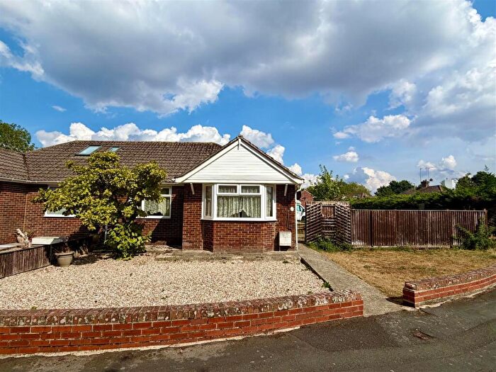 2 Bedroom Semi-Detached Bungalow For Sale In Riverdale Close, Swindon, SN1