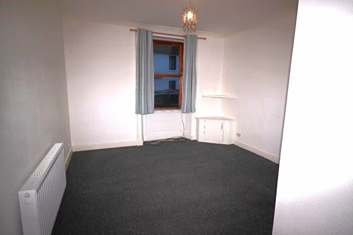 2 Bedroom Flat To Rent In High Street, Arbroath, DD11