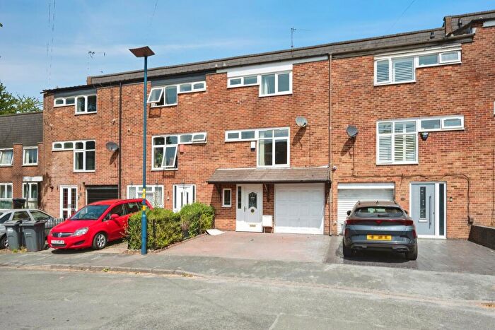 3 Bedroom Terraced House For Sale In Six Acres, Birmingham, West Midlands, B32