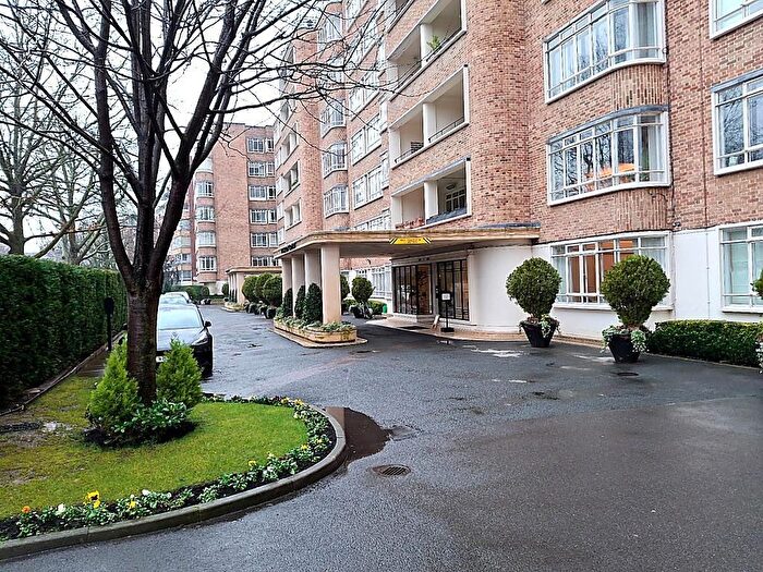 3 Bedroom Flat To Rent In Viceroy Court, - Prince Albert Road, St John's Wood, London, NW8