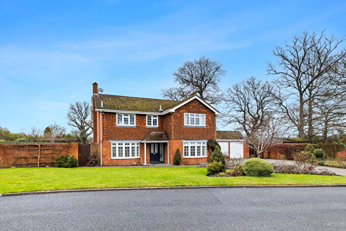 4 Bedroom Detached House For Sale In East Horsley, KT24