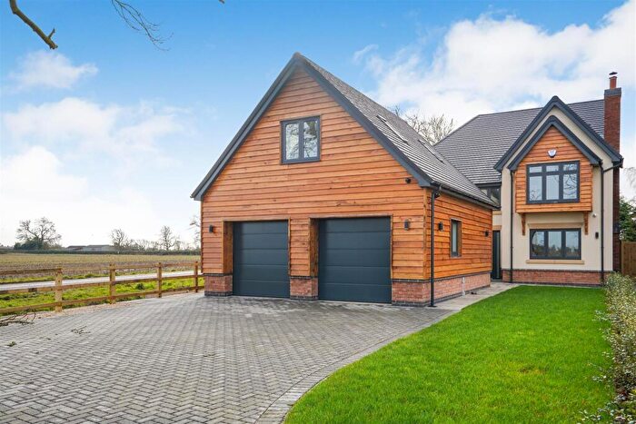 4 Bedroom Detached House For Sale In Ashby Road, Stapleton, LE9