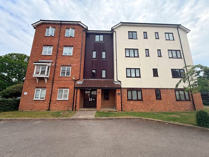 1 Bedroom Studio For Sale In Vicars Bridge Close, Wembley, HA0