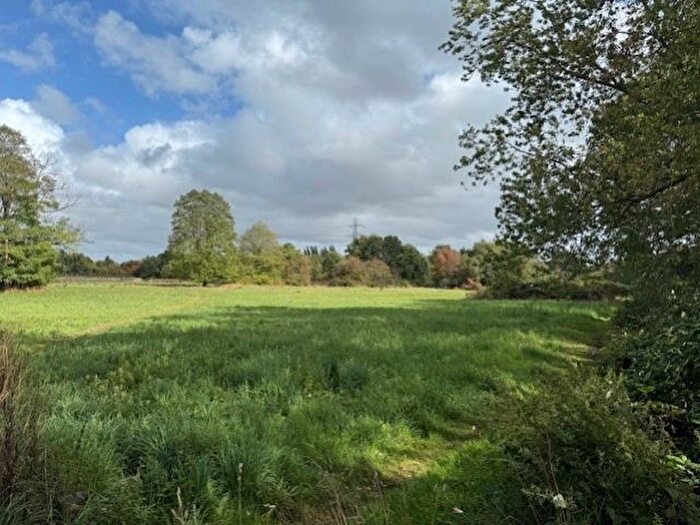 3 Bedroom End Terrace House For Sale In Sykes Drive, Staines-Upon-Thames, Surrey, TW18