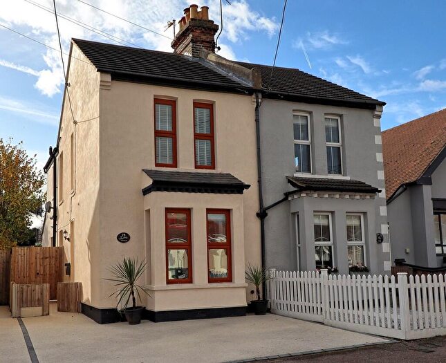 3 Bedroom Semi Detached House For Sale In Church Road, Hadleigh, SS7