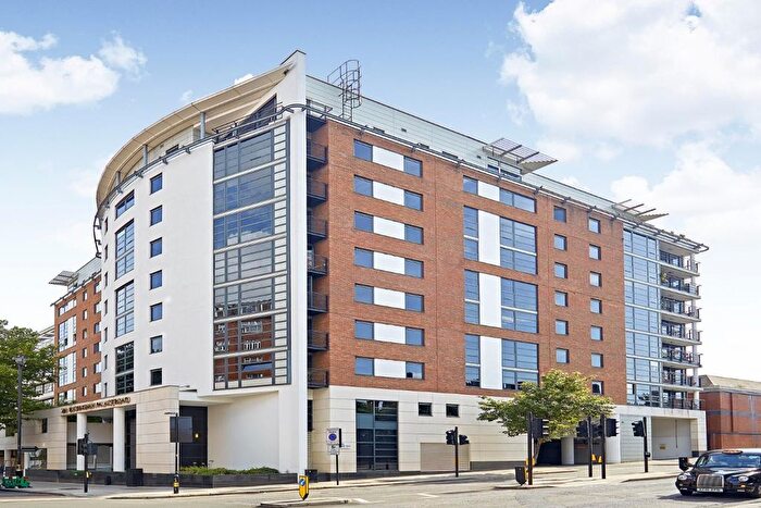 2 Bedroom Flat To Rent In Consort Rise House, Buckingham Palace Road, London, SW1W