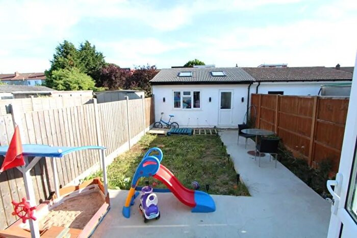 4 Bedroom Terraced House To Rent In Sherwood Avenue, Streatham Vale, SW16