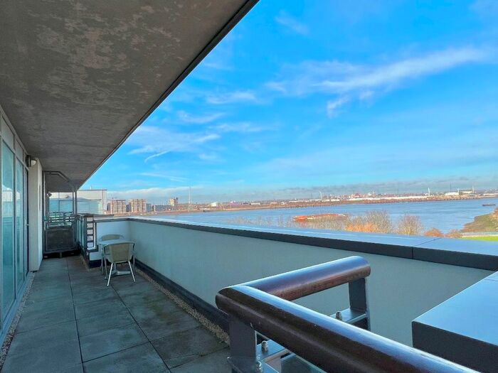 2 Bedroom Flat To Rent In Miles Close, London, SE28