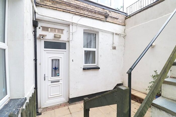 1 Bedroom Flat For Sale In Coronation Terrace, Ilfracombe, EX34