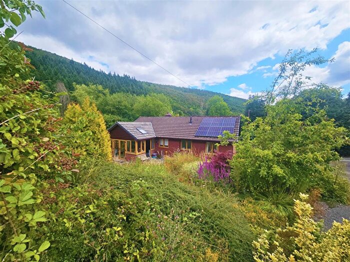 3 Bedroom Detached Bungalow For Sale In Crabtree Walk, Knighton, LD7