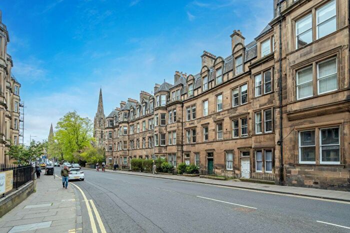 1 Bedroom Flat For Sale In / Bruntsfield Place, Bruntsfield, Edinburgh, EH10