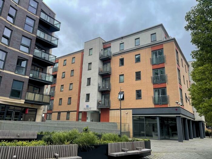 1 Bedroom Apartment To Rent In Waterloo Apartments, Leeds City Centre, LS10