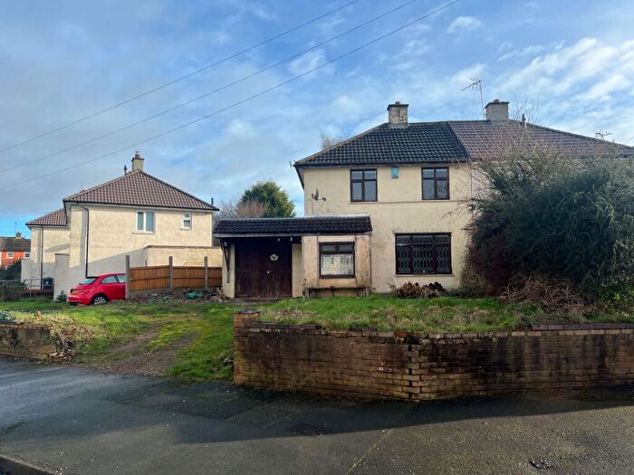 3 Bedroom Semi Detached House For Sale In Coney Green Drive, Longbridge, Birmingham, B31