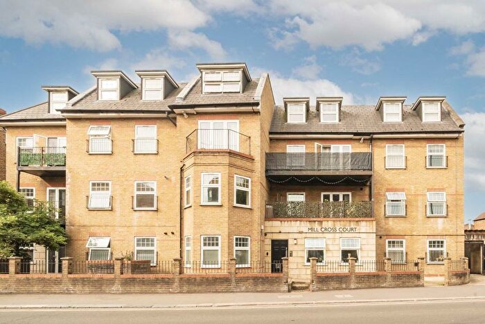 2 Bedroom Flat To Rent In Windmill Road, Brentford, TW8