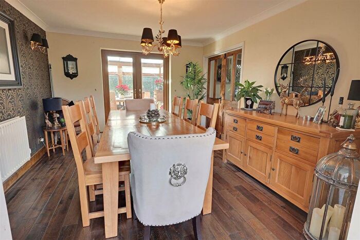 5 Bedroom Detached House For Sale In Greenfields, Cheltenham Road East, Gloucester, GL2