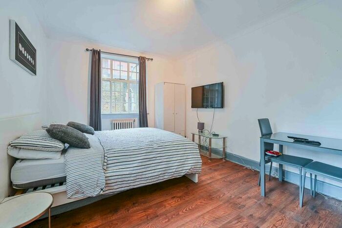 Studio To Rent In Seymour Street, Marylebone, London, W1H