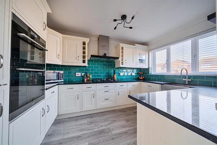 3 Bedroom Detached House For Sale In Crundale Way, Margate, CT9