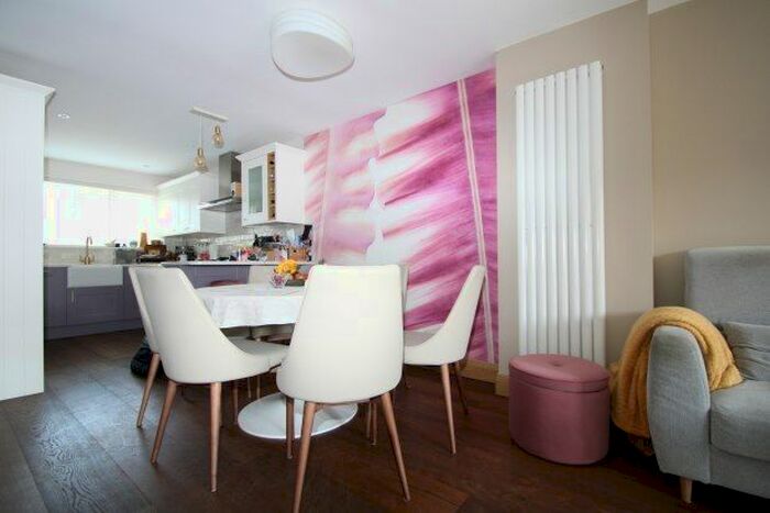 3 Bedroom Detached House To Rent In Stanhope Road, Croydon, CR0