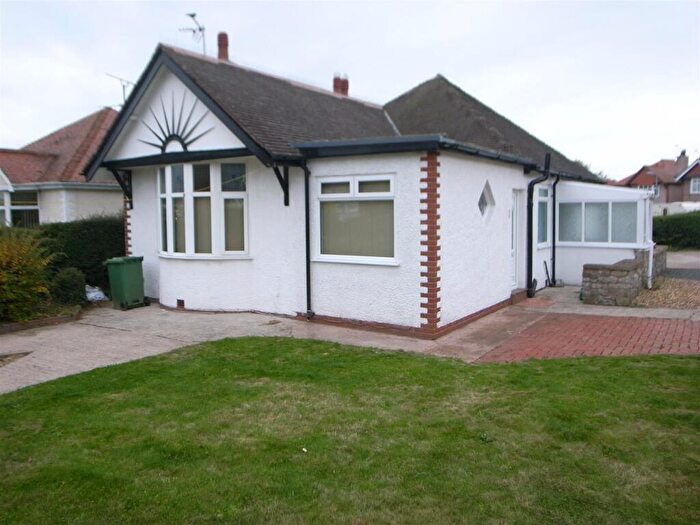 2 Bedroom Bungalow To Rent In Derwen Drive, Rhyl, Denbighshire, LL18