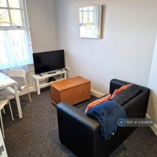 1 Bedroom Flat To Rent In Riverside Road, Norwich, NR1