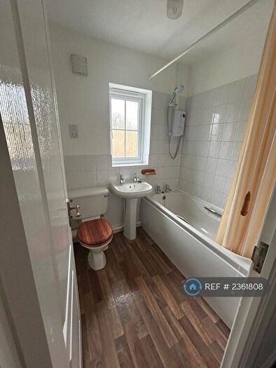 2 Bedroom Detached House To Rent In The Paddock, Abingdon, Oxfordshire, OX13