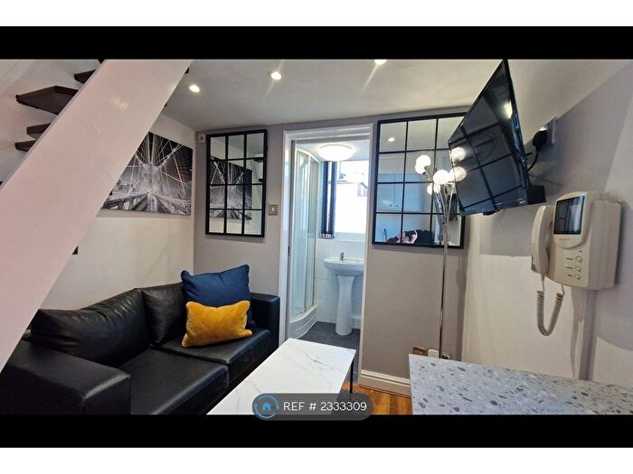 Studio To Rent In Leopold Avenue, West Didsbury, M20