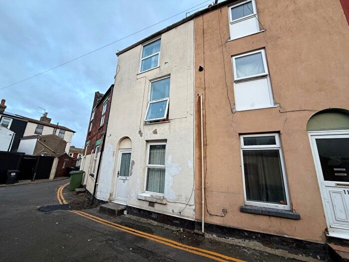 3 Bedroom Terraced House For Sale In Crown Road, Gordon Terrace, Great Yarmouth, NR30