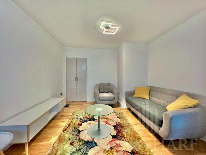 3 Bedroom Flat To Rent In Phoenix Court, Purchese Street, London, NW1