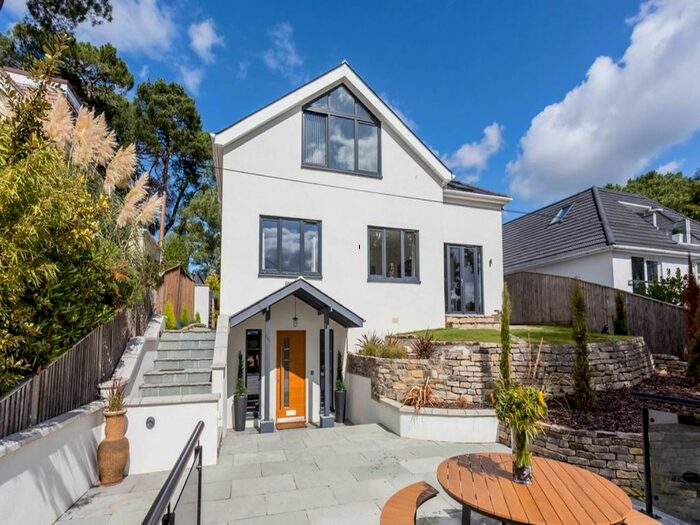 5 Bedroom Property To Rent In Blake Hill Crescent, Lilliput, Poole, BH14