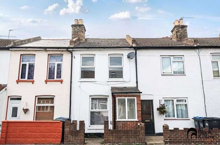 2 Bedroom Terraced House For Sale In Gloucester Road, Croydon, CR0