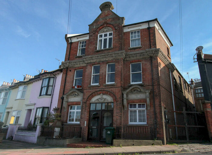 1 Bedroom Apartment To Rent In Cobden Road, Brighton, BN2