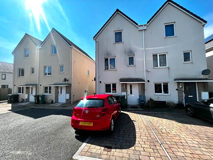 4 Bedroom House To Rent In Temple Walk, Plymouth, PL2