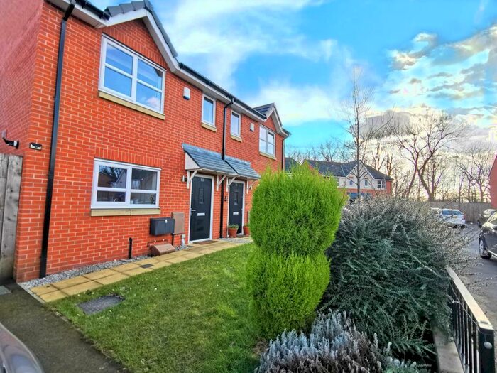 2 Bedroom Semi-Detached House To Rent In Redwing Avenue, Chorlton, M21
