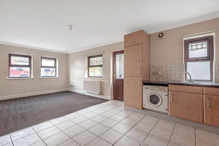 1 Bedroom Flat For Sale In Laleham Heights, Carswell Road, London, SE6
