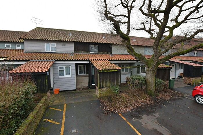 3 Bedroom Terraced House For Sale In Malyons, Basildon, Essex, SS13