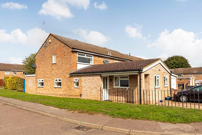 4 Bedroom End Of Terrace House To Rent In Upper Maylins, Letchworth Garden City, SG6