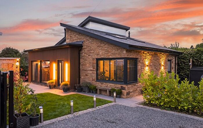 2 Bedroom Detached House For Sale In Sun Lane, Ilkley, LS29