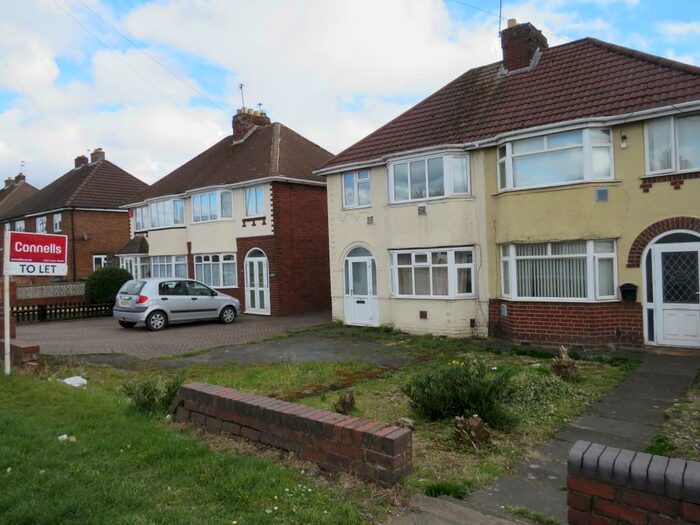 3 Bedroom House To Rent In Oldbury Road, Rowley Regis, B65