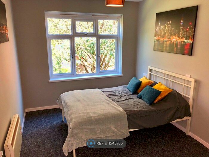 2 Bedroom Flat To Rent In Thistle Drive, Peterborough, PE2