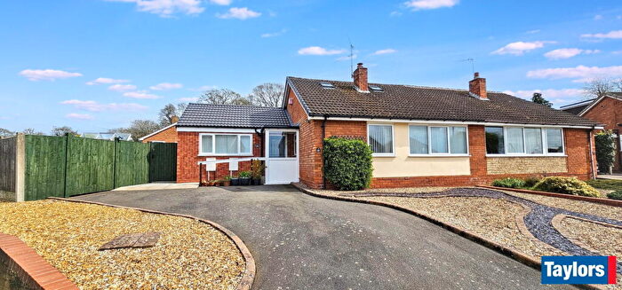 3 Bedroom Semi-Detached Bungalow For Sale In Compton Road, Pedmore, Stourbridge, West Midlands, DY9