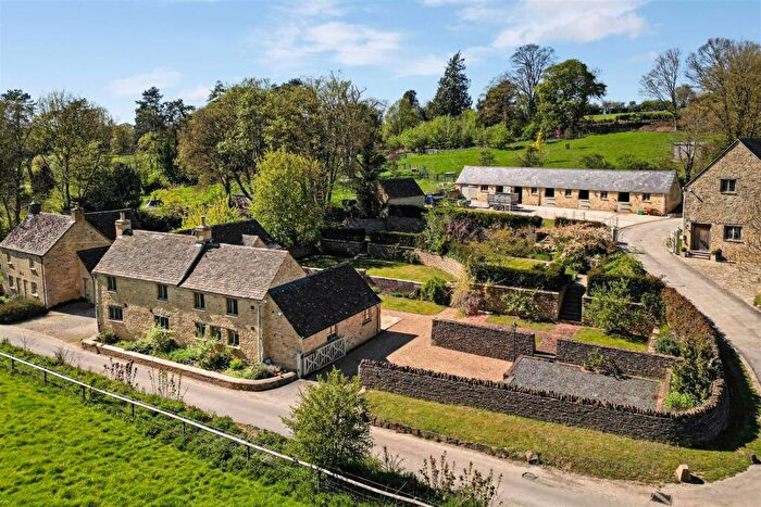 4 Bedroom Detached House For Sale In Nether Kiddington, Oxfordshire, OX20