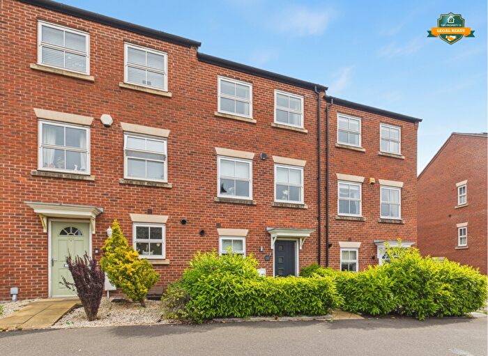 4 Bedroom Town House For Sale In Horseshoe Crescent, Great Barr, B43