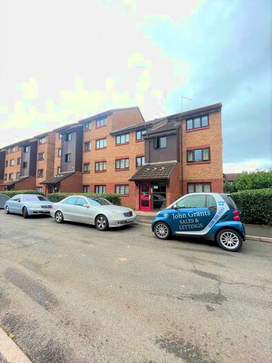 1 Bedroom Flat To Rent In Grilse Close, London, N9