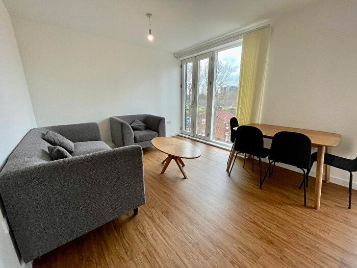 2 Bedroom Apartment To Rent In City Road, Hulme, Manchester, Lancahsire, M15