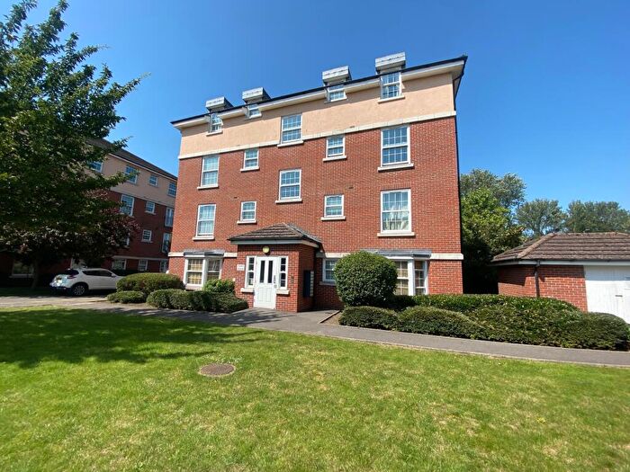 2 Bedroom Flat To Rent In Merrifield Court, Welwyn Garden City, AL7