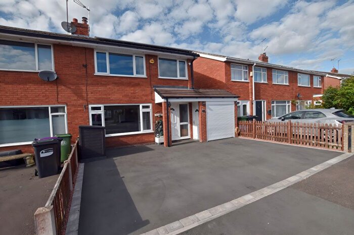 3 Bedroom Semi-Detached House For Sale In Elm Drive, Market Drayton, Shropshire, TF9