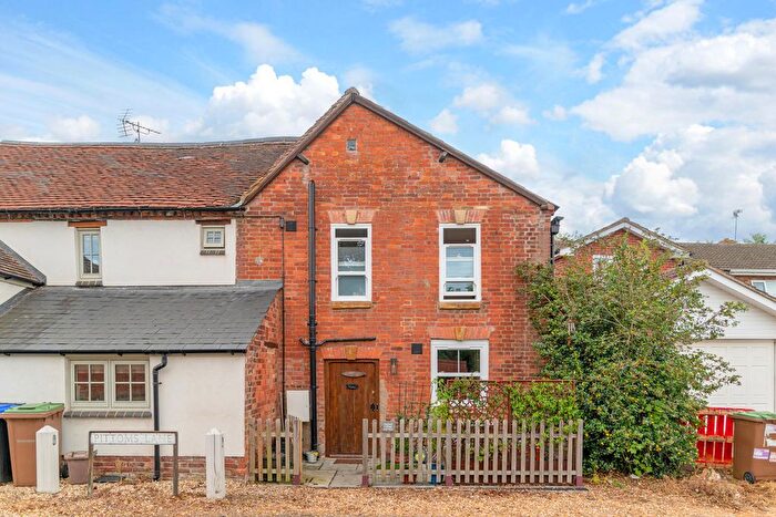 2 Bedroom Cottage To Rent In Pittoms Lane, Rugby, Barby, CV23